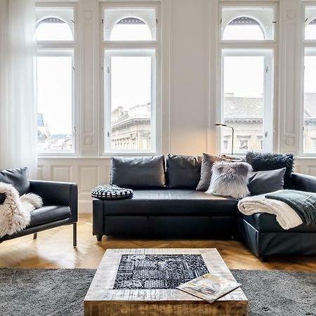 Bpr Luxe De Noir Et Blanc Apartment 布达佩斯 外观 照片